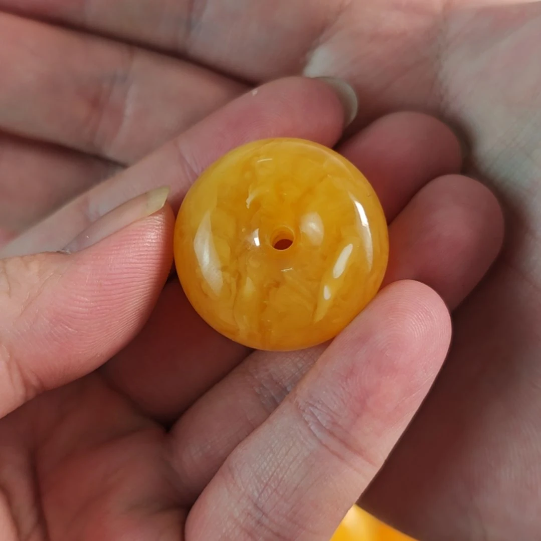 蜜蜡吊坠(赠链)未镶嵌