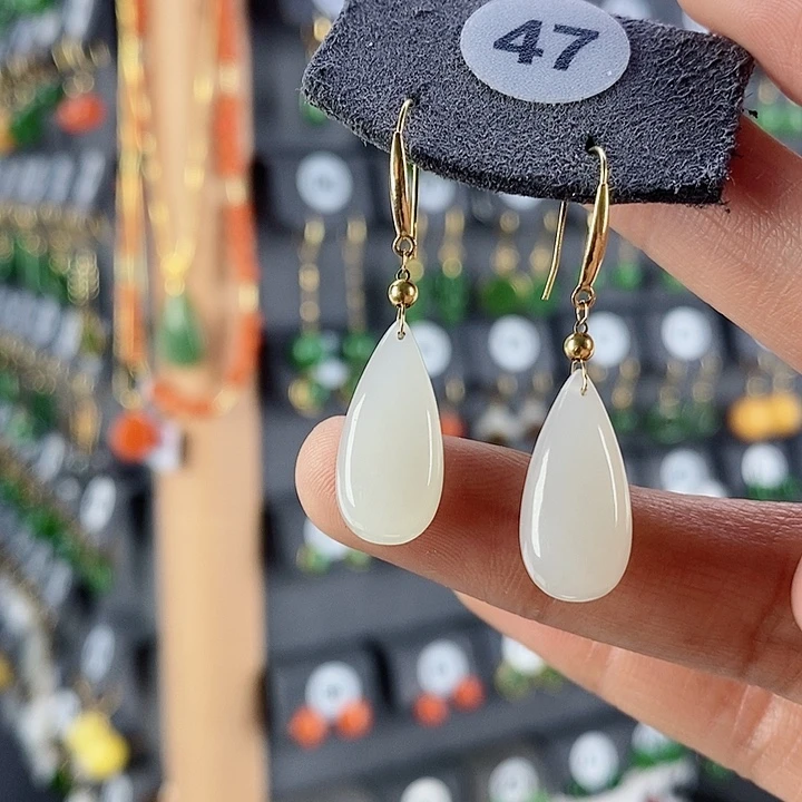 和田玉耳饰18K金镶嵌