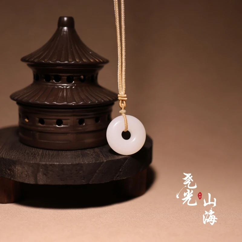 羊脂丨俄料和田白玉【油*润*细*糯*白】毕业手工简约平安扣*孤品