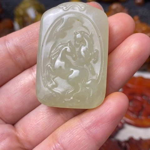 未镶嵌蛇纹石玉颈饰126