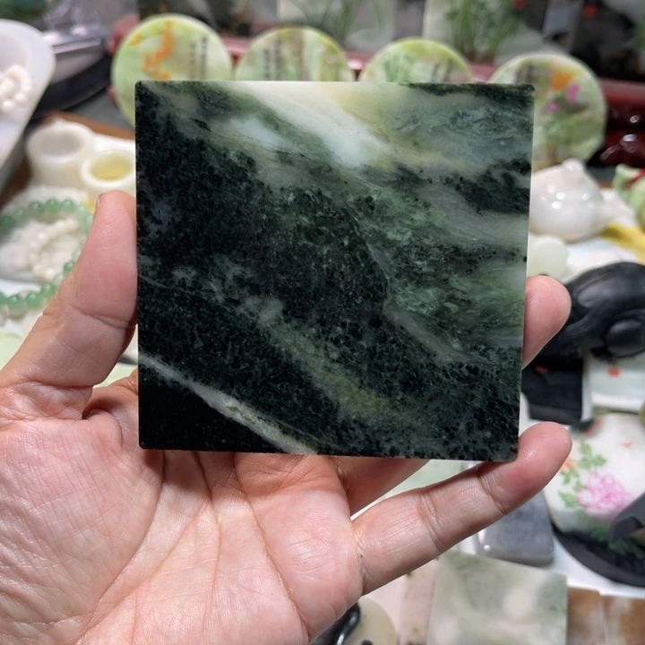 独山玉未镶嵌颈饰雅摆