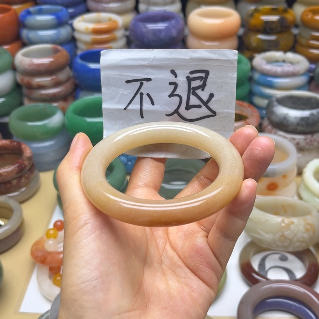 石英质玉未镶嵌手镯