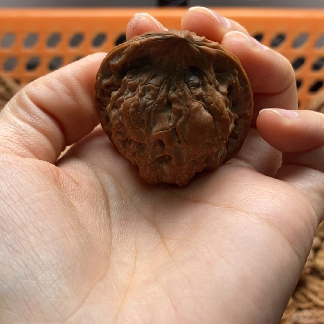 ****～核桃定制商品不退不换