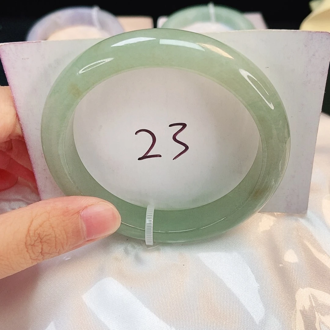 翡翠手镯未镶嵌泥鳅57