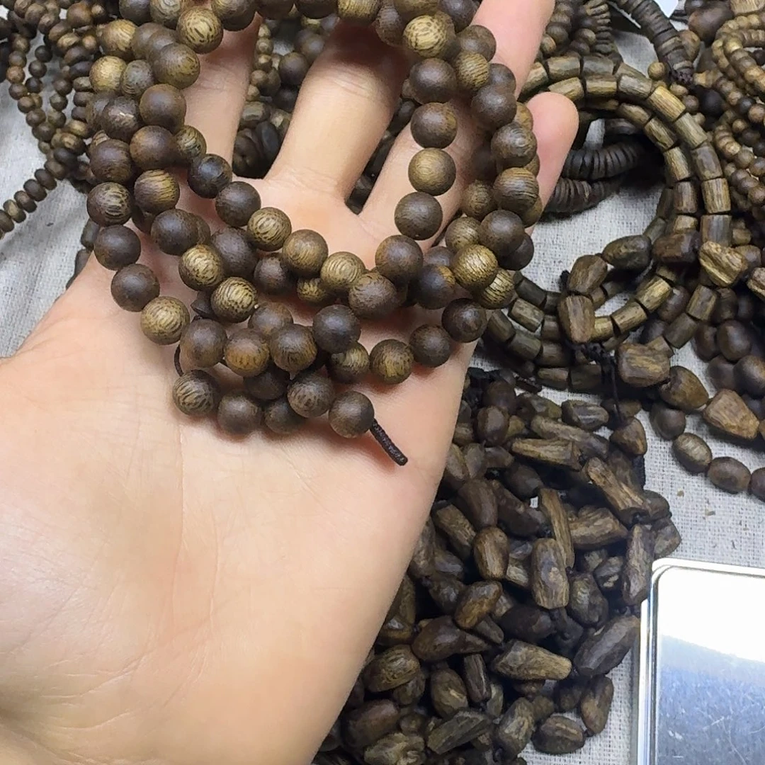 ****过沉香沉香碎屑0.8圆珠多圈26克加