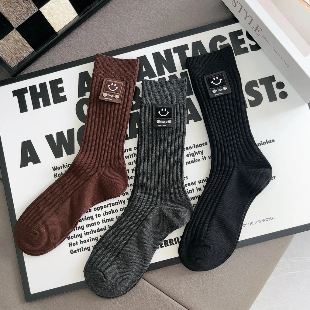 【6061 笑脸布标】秋冬新款纯色简约休闲百搭韩版堆堆袜透气中筒袜