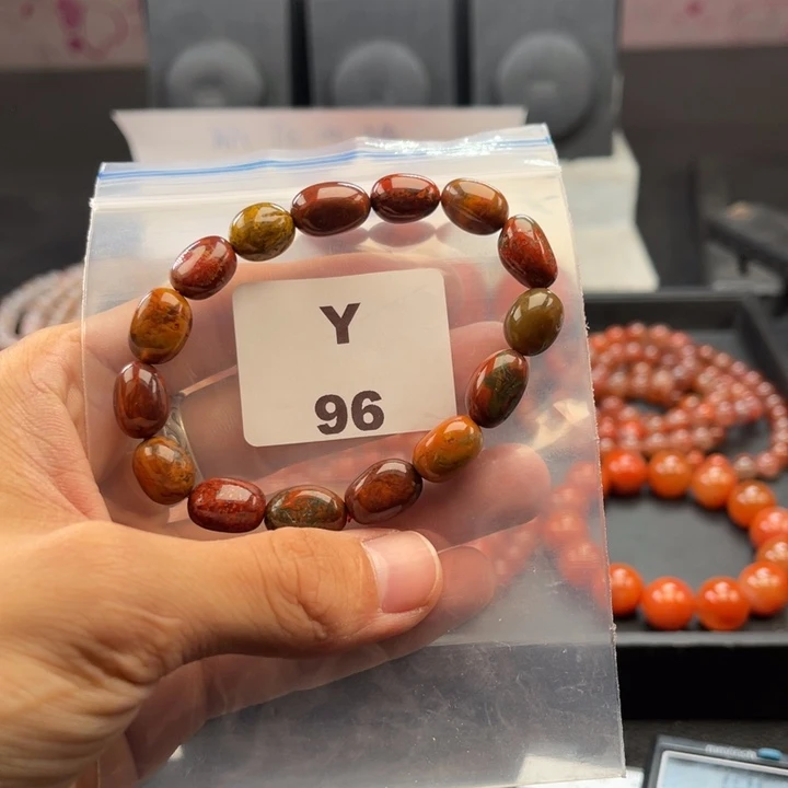 南红玛瑙未镶嵌多样性发货默认微瑕9mm