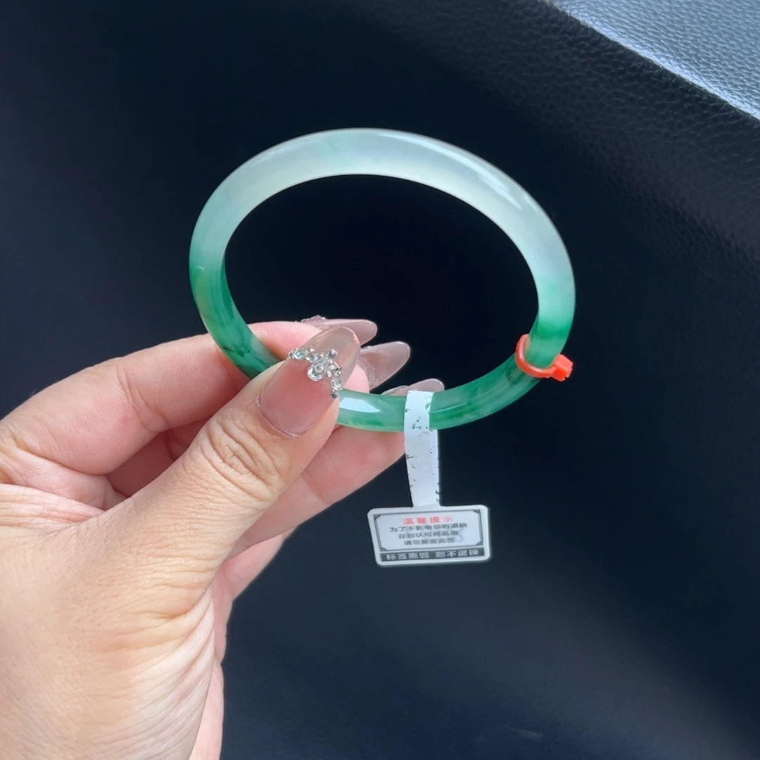 石英质玉未镶嵌手镯58