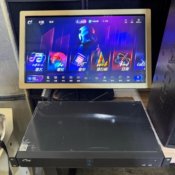 9新  9新 视易D68点歌机4T内存➕24寸触摸屏（不包邮）保修一个月