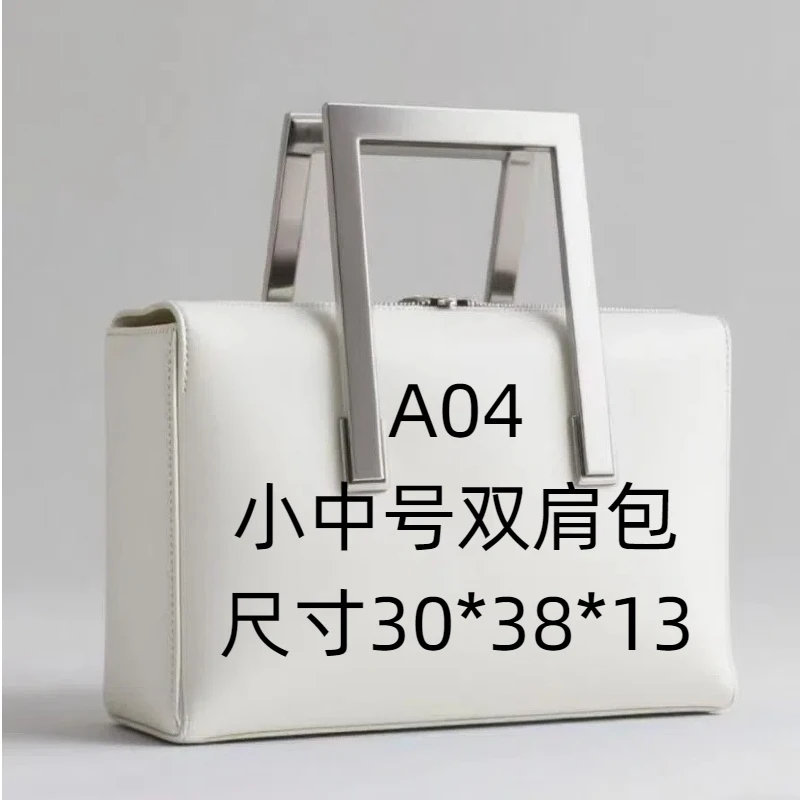 A04【小中号双肩包30*38*13cm】