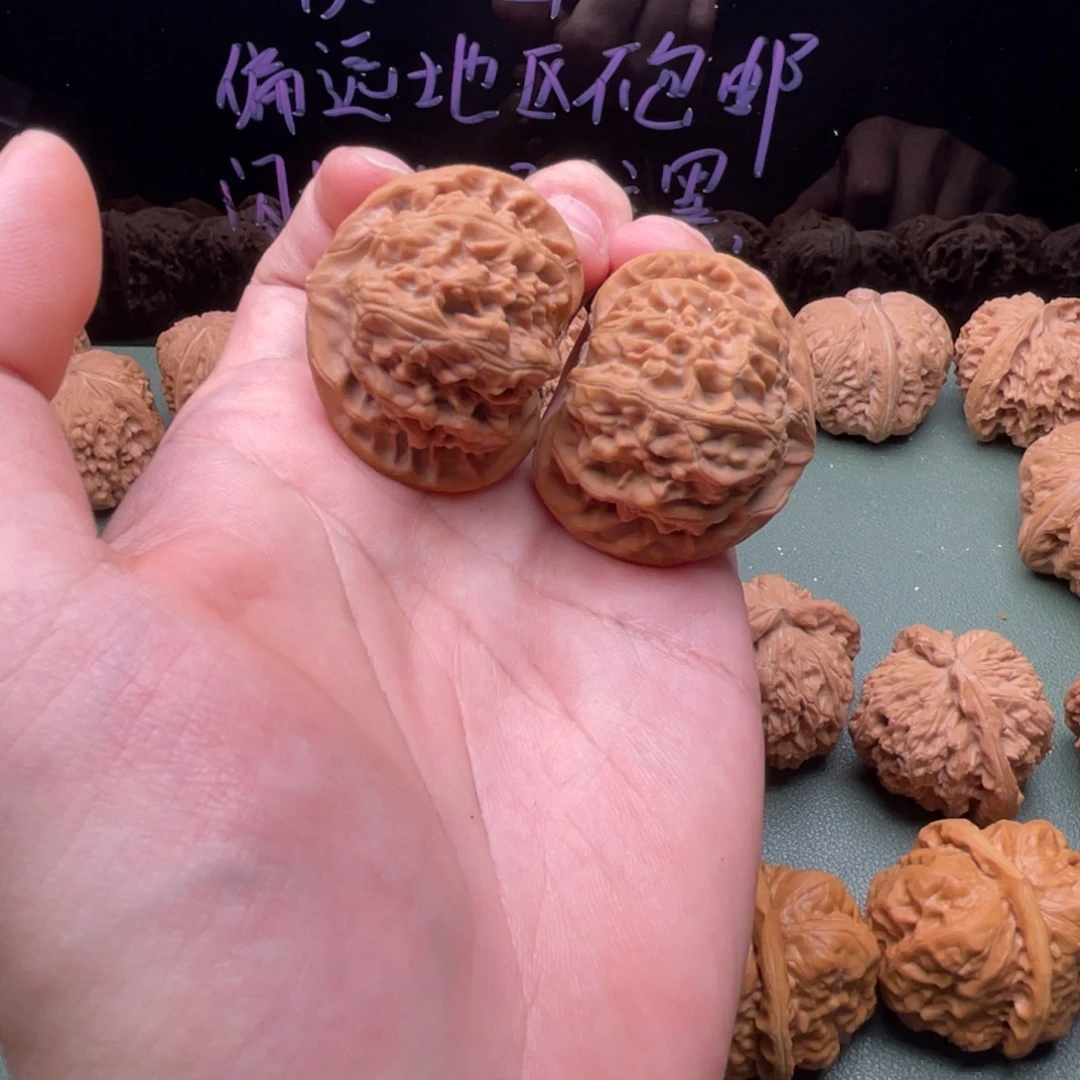 尼***克把件核桃42全品桃心宫灯