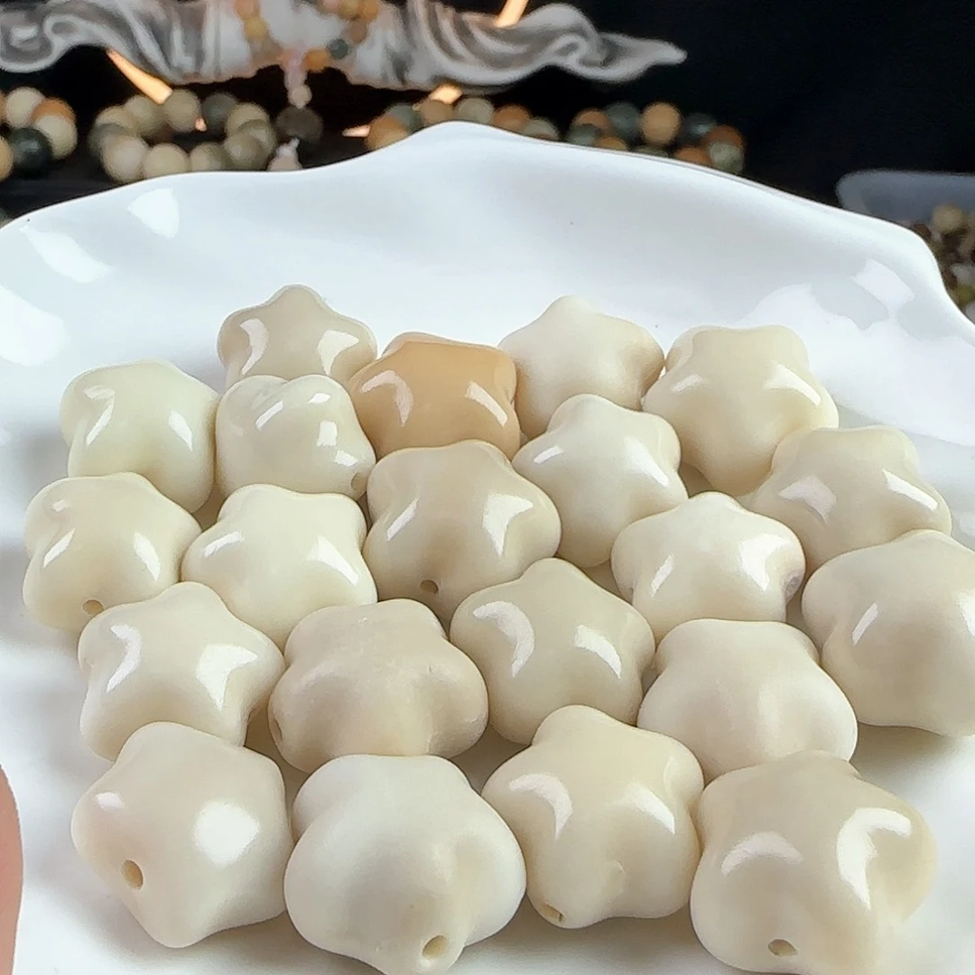 菩提根/象牙果吊坠瑕疵胖星星2颗有裂