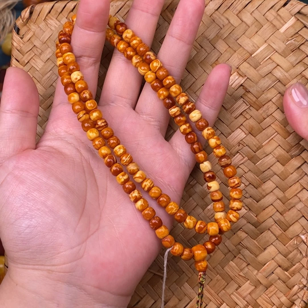 未镶嵌蜜蜡裸石蜜蜡