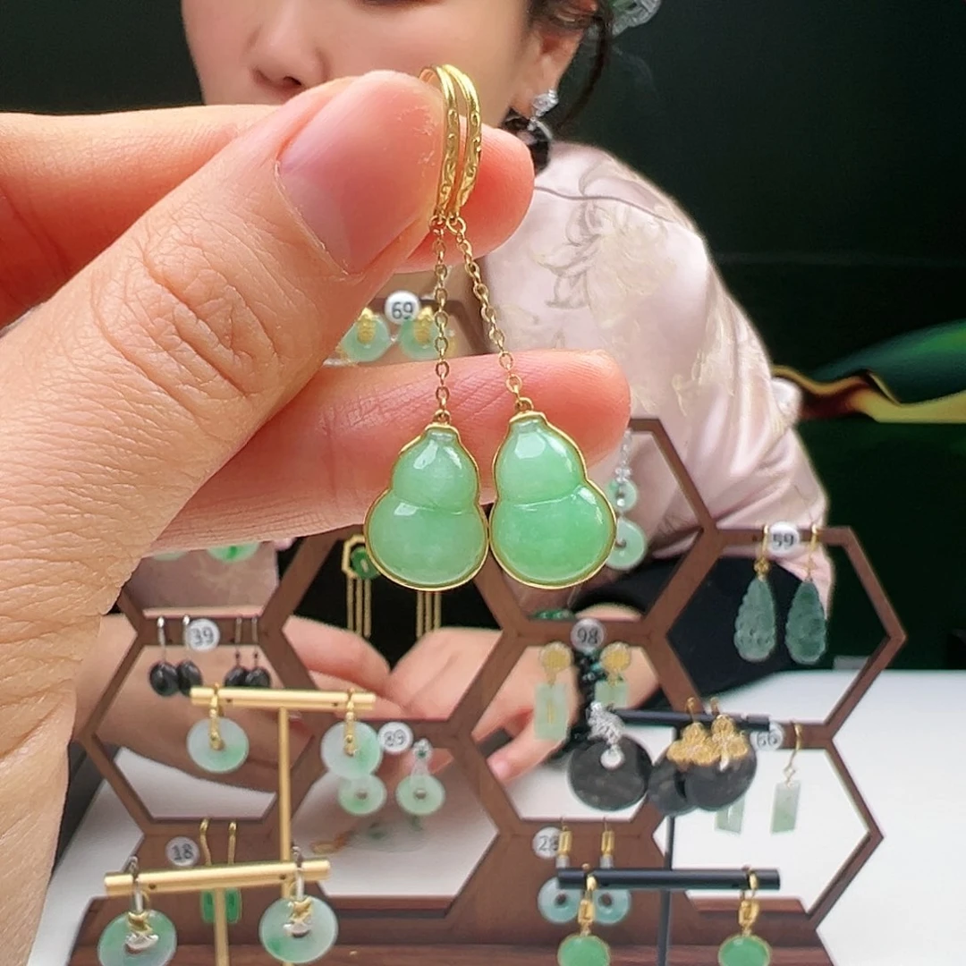 翡翠耳饰18K金镶嵌天然翡翠