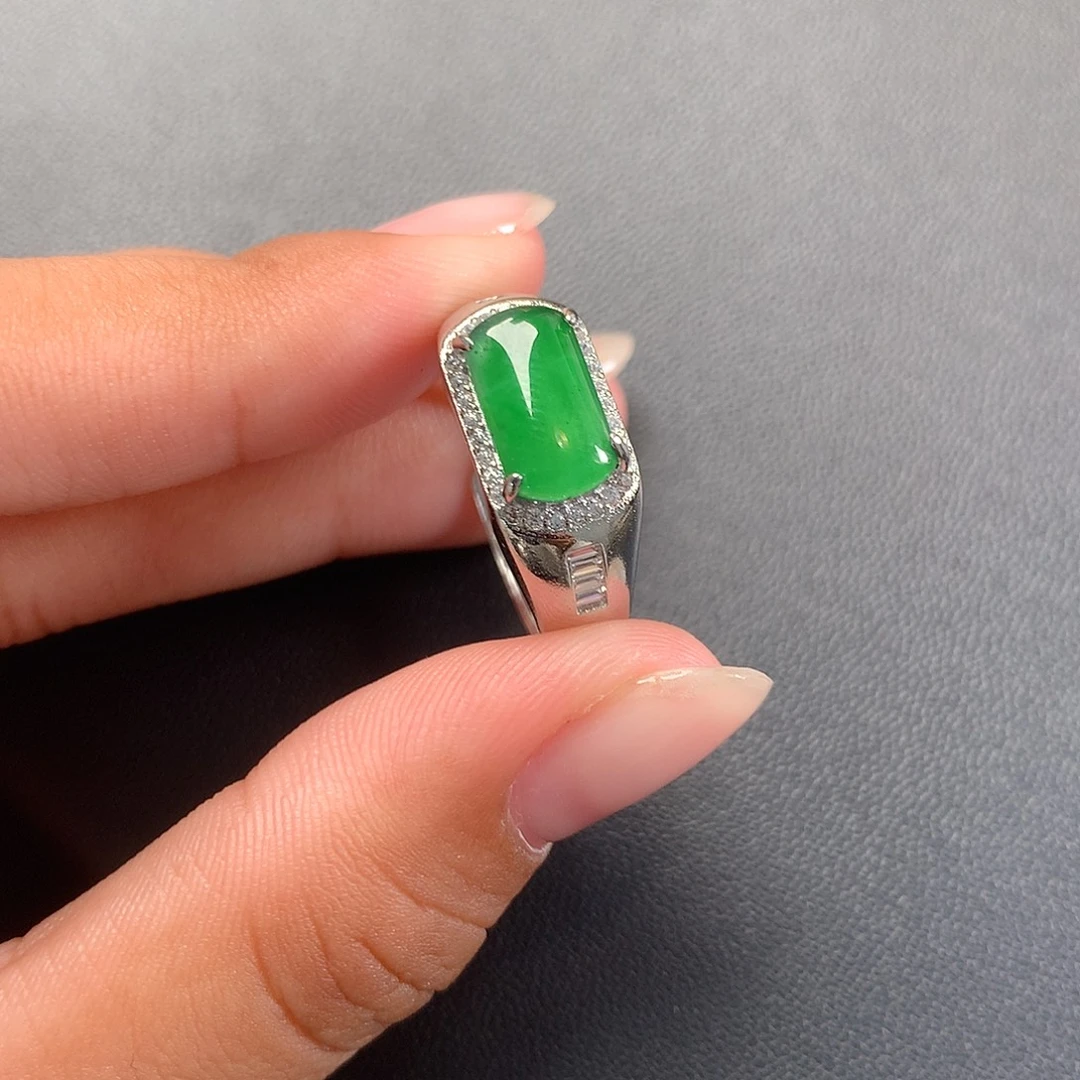 翡翠未镶嵌戒指戒指