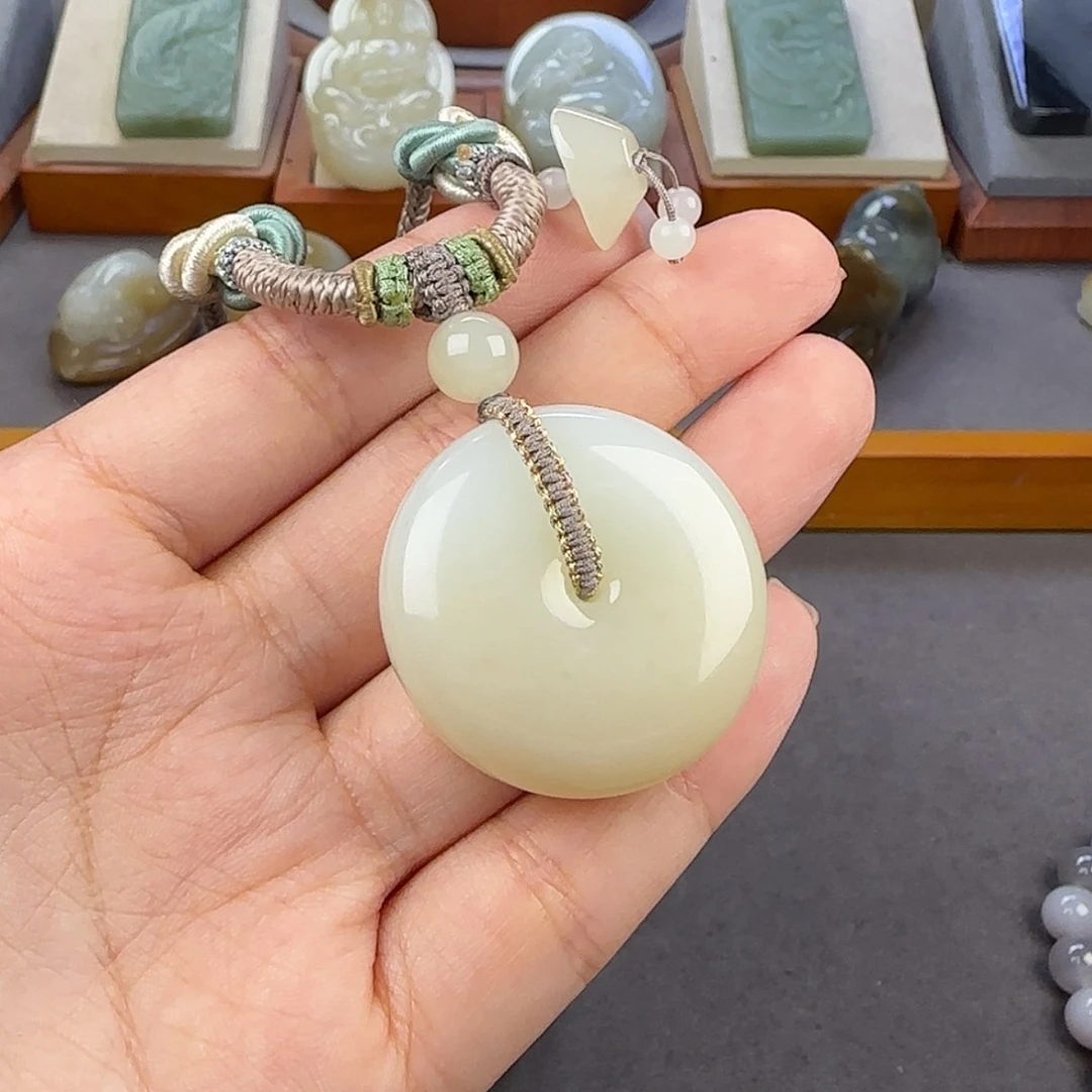 【闪购商品】和田玉未镶嵌颈饰