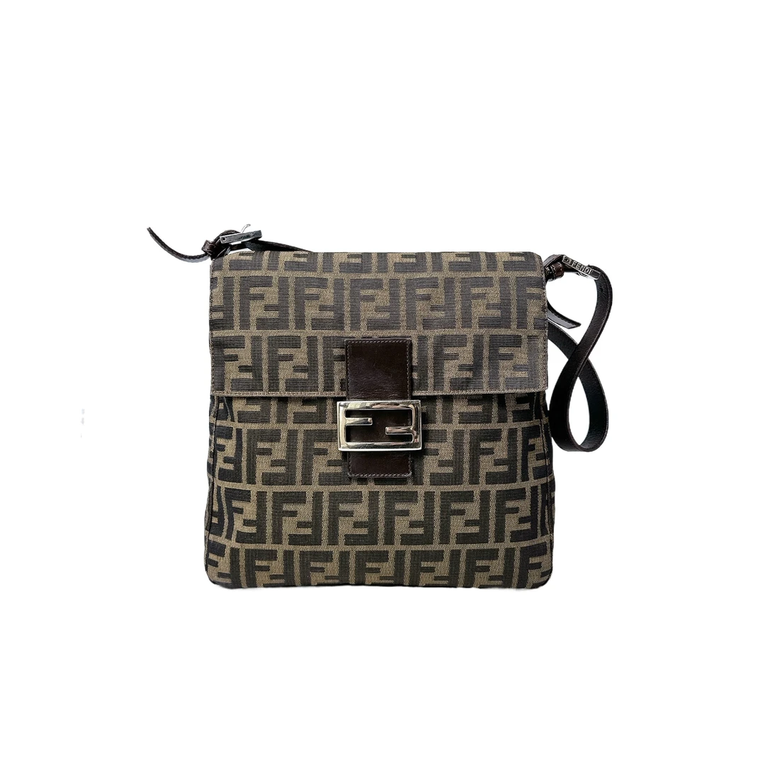 95新 FENDI/芬迪 90新 芬迪 安洁利严选法棍/BK0163479 单肩包