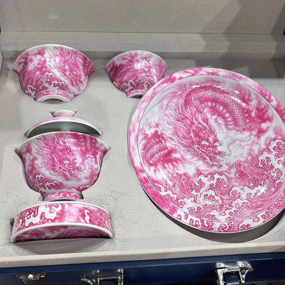 瓷片景德镇瓷器精品陈列