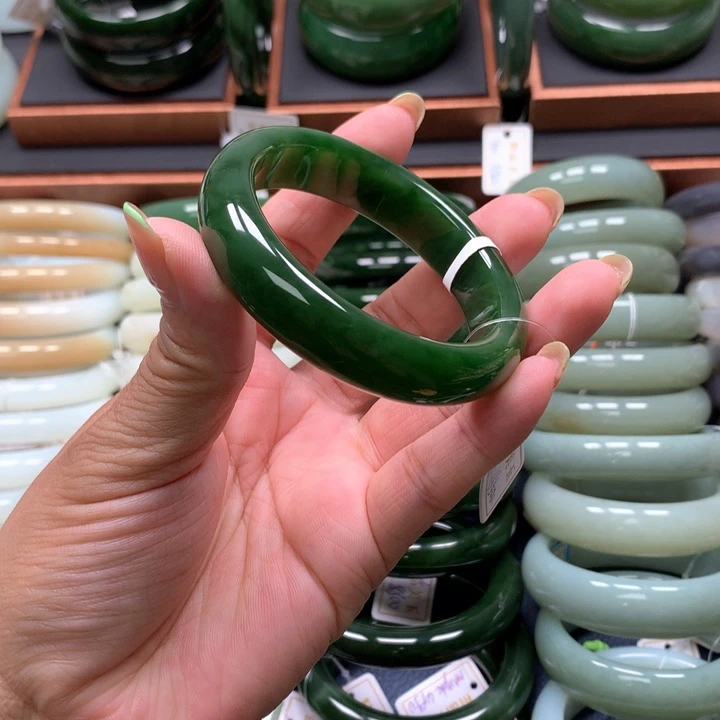 【闪购商品】和田玉（碧玉）手镯未镶嵌