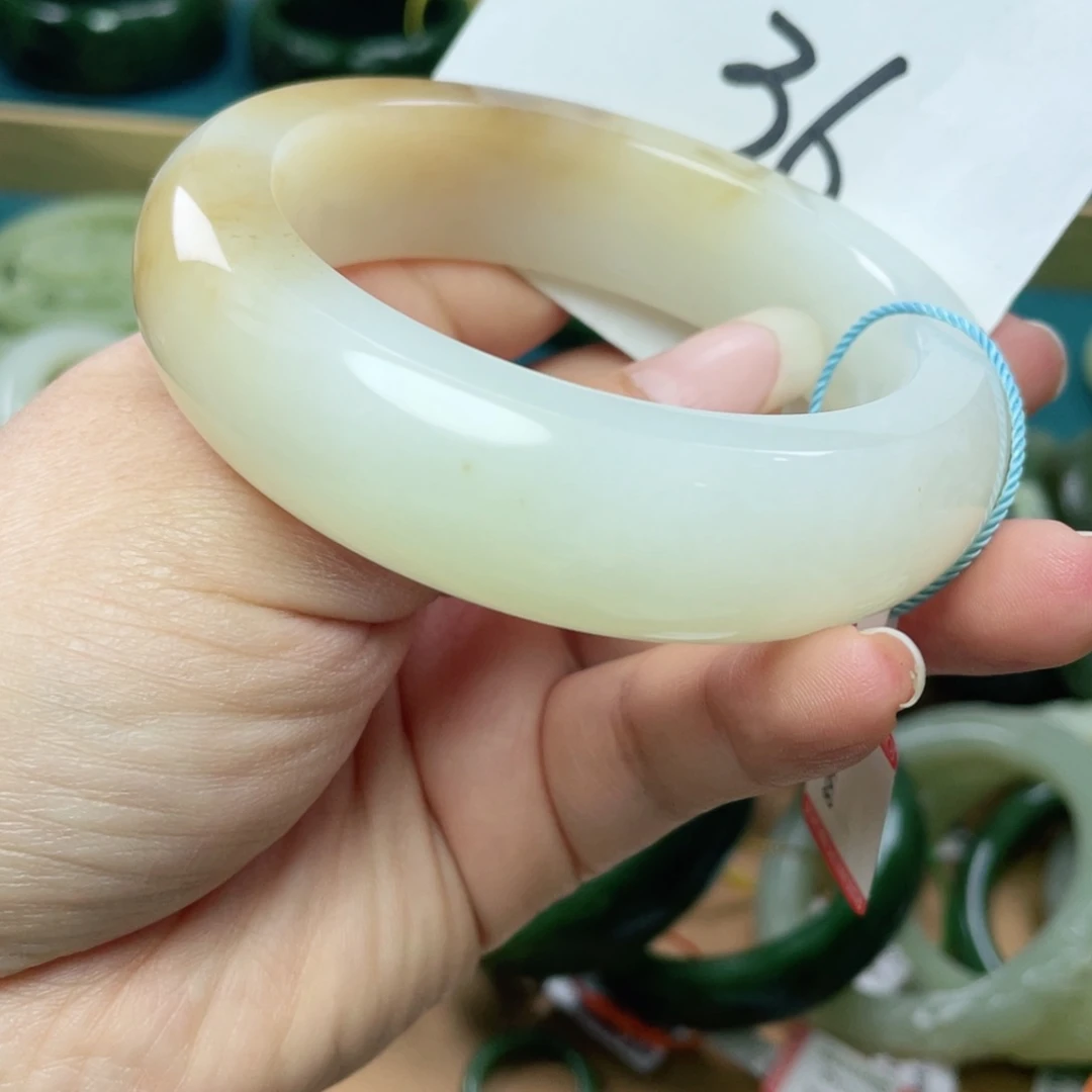 未镶嵌手镯和田玉圈口58