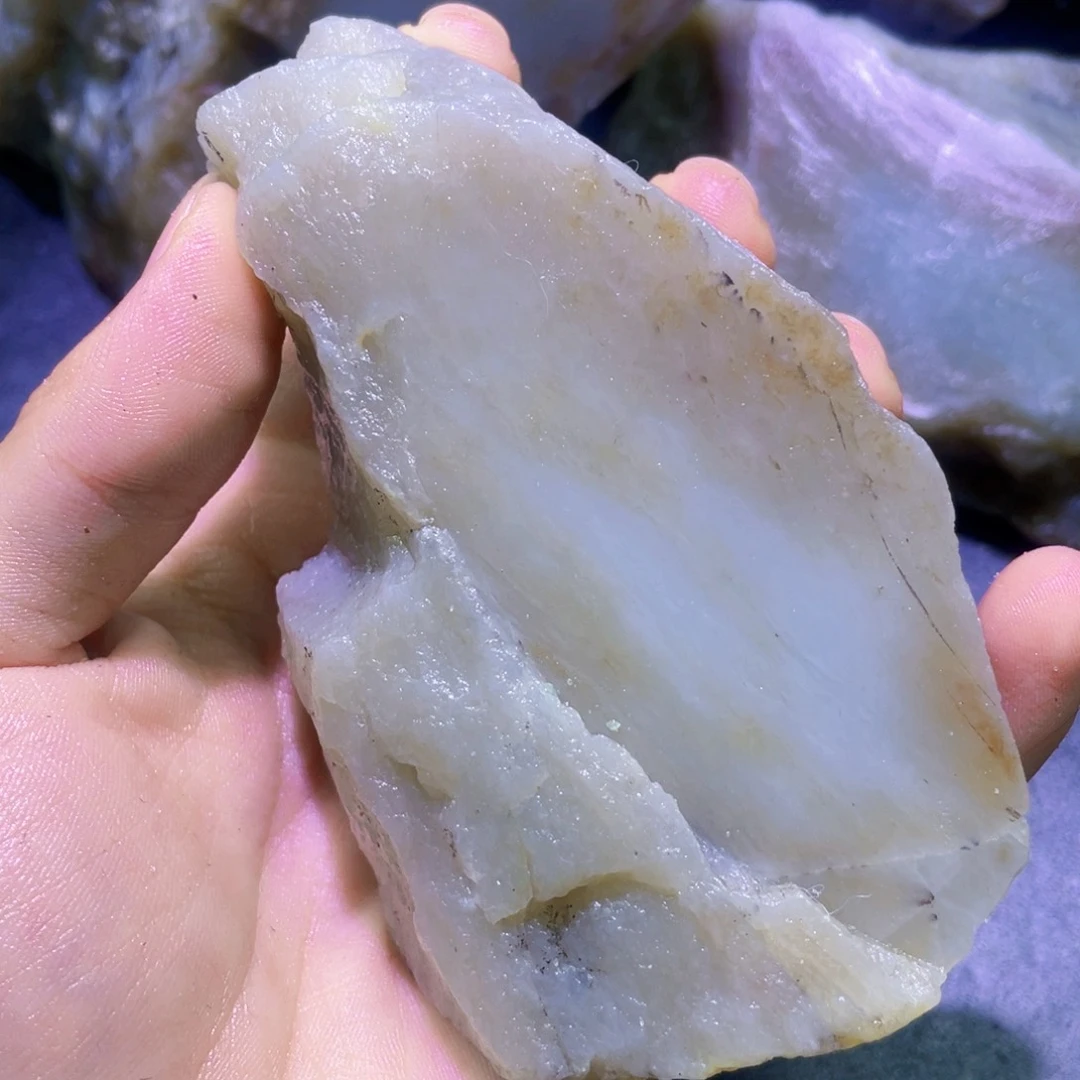 和田玉未镶嵌珠宝半成品