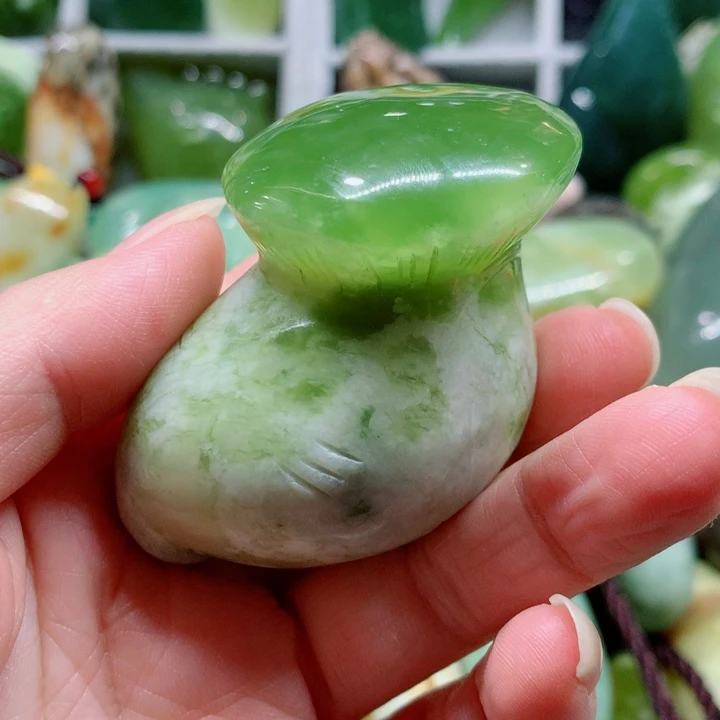 蛇纹石玉未镶嵌手把件