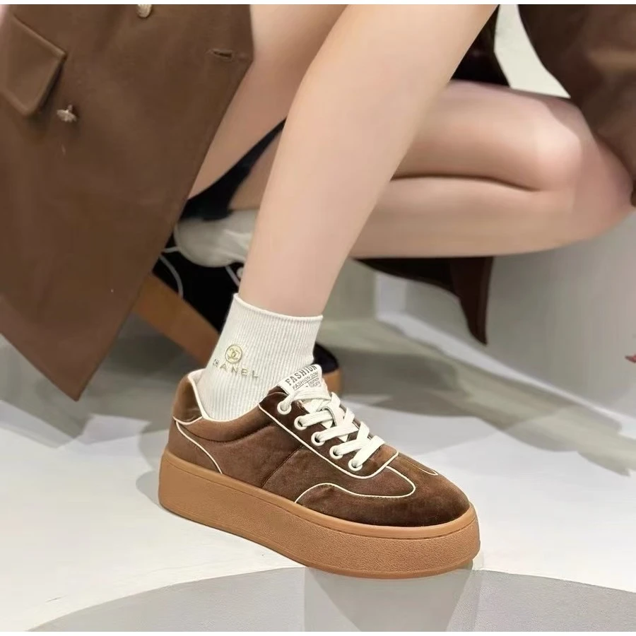 C2661 棕色  新款百搭运动圆头真皮休闲女士德训鞋