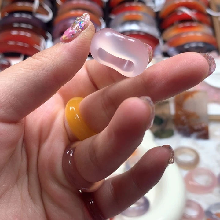 玛瑙/玉髓手串未镶嵌小*花