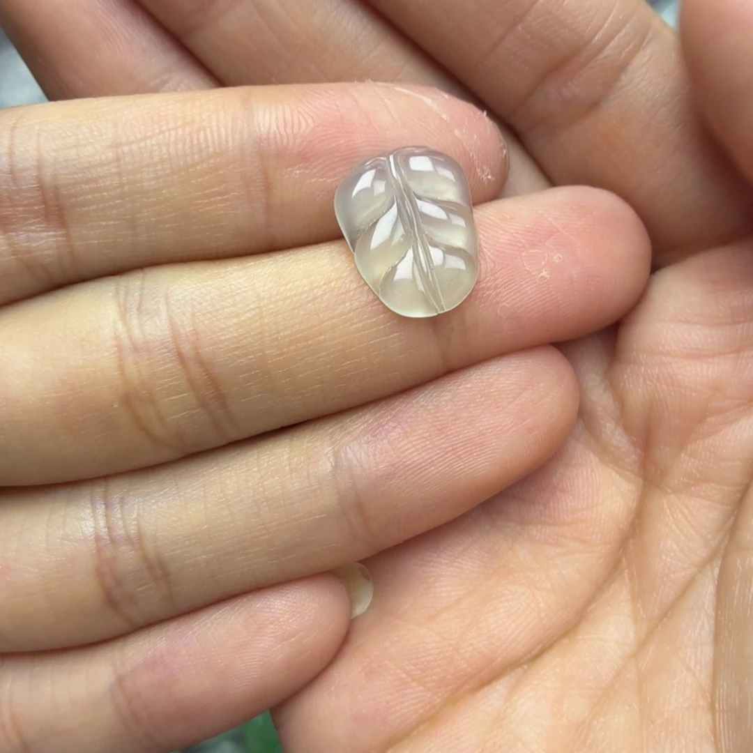 翡翠未镶嵌颈饰玻璃小叶子