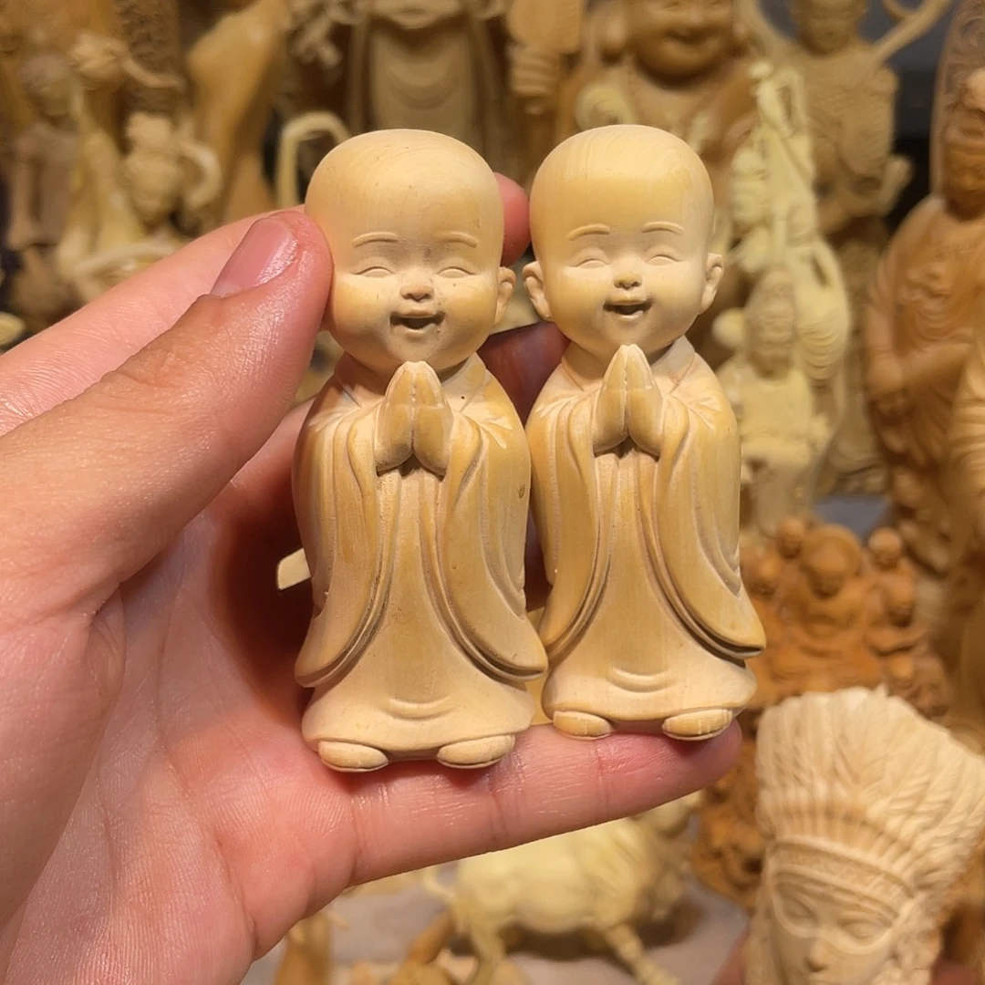 黄杨木小瑕疵和尚一对