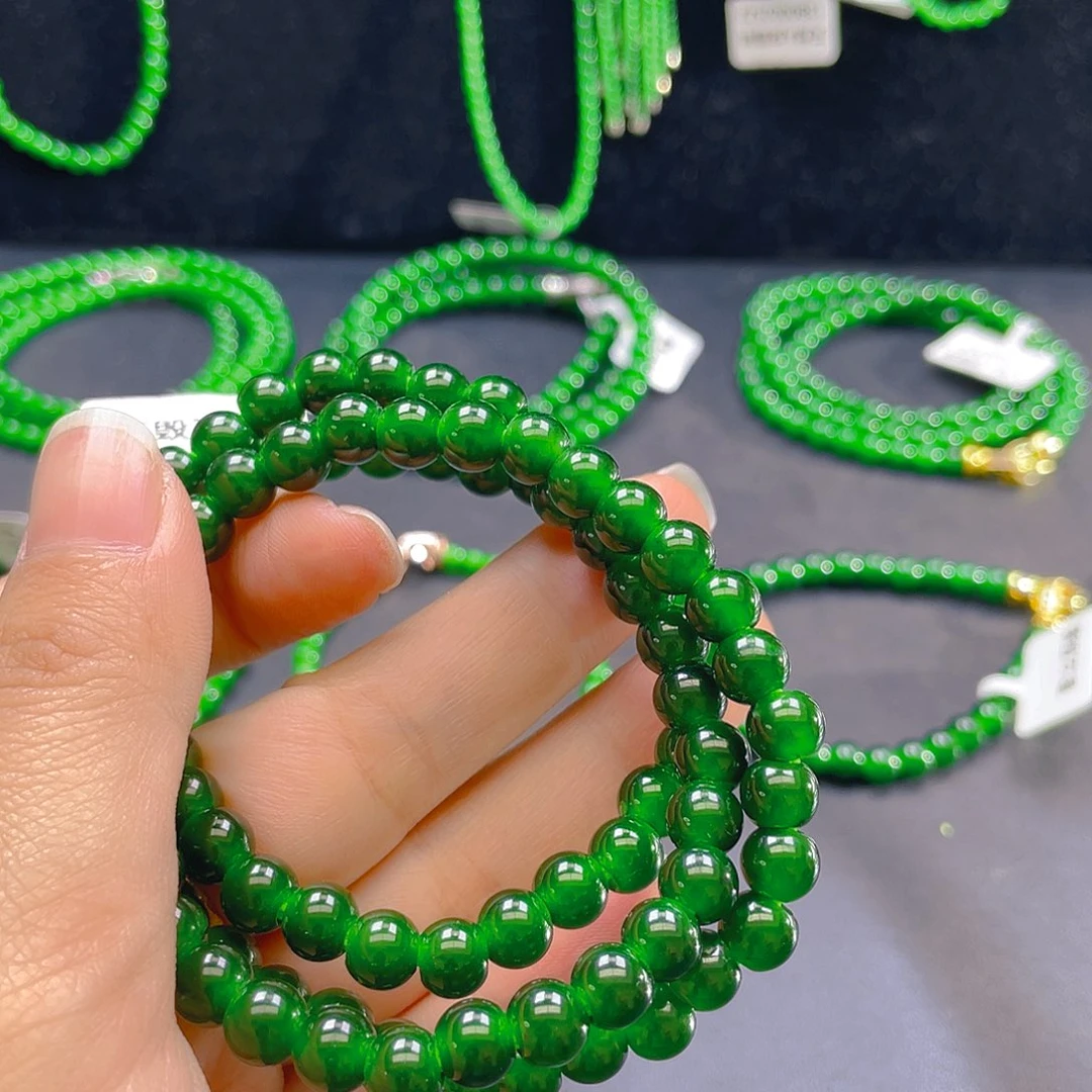 翡翠未镶嵌颈饰卡7