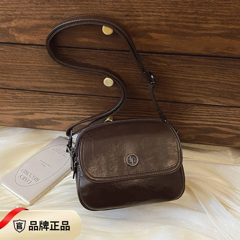 秋冬新款百搭斜挎包多隔层大容量气质软皮单肩包洋气复古休闲女包