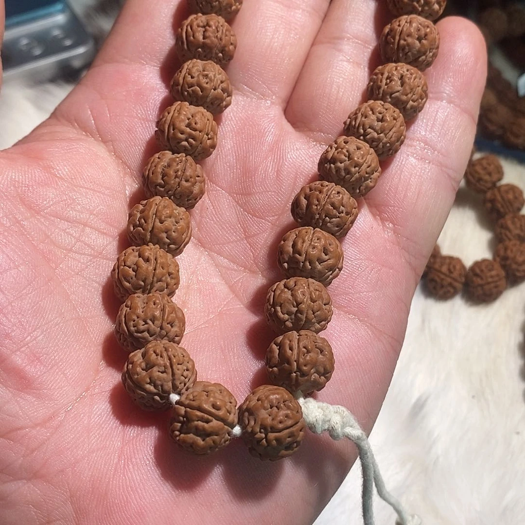 东***红金刚菩提吊坠高山铁子老树王手持