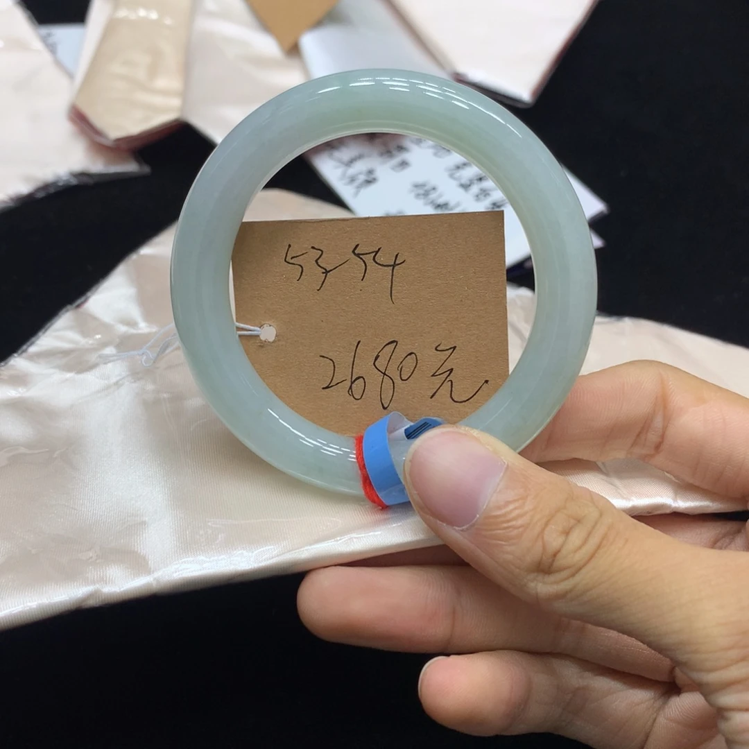 翡翠未镶嵌手镯手镯