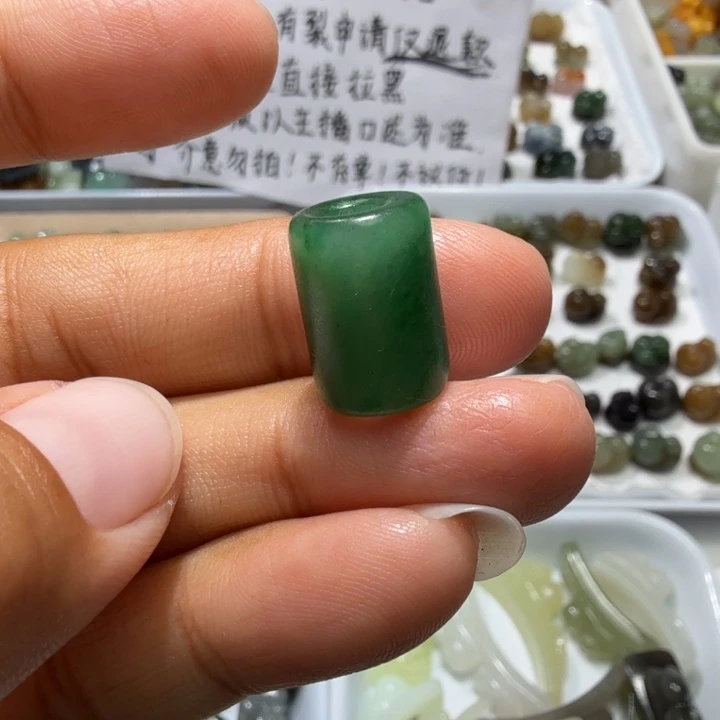 和田玉未镶嵌珠宝奇石