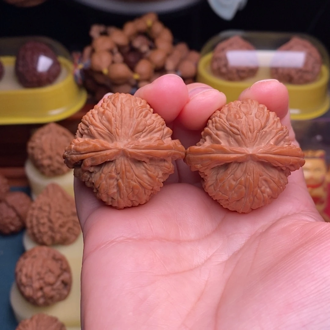 吊坠文玩核桃40闷白