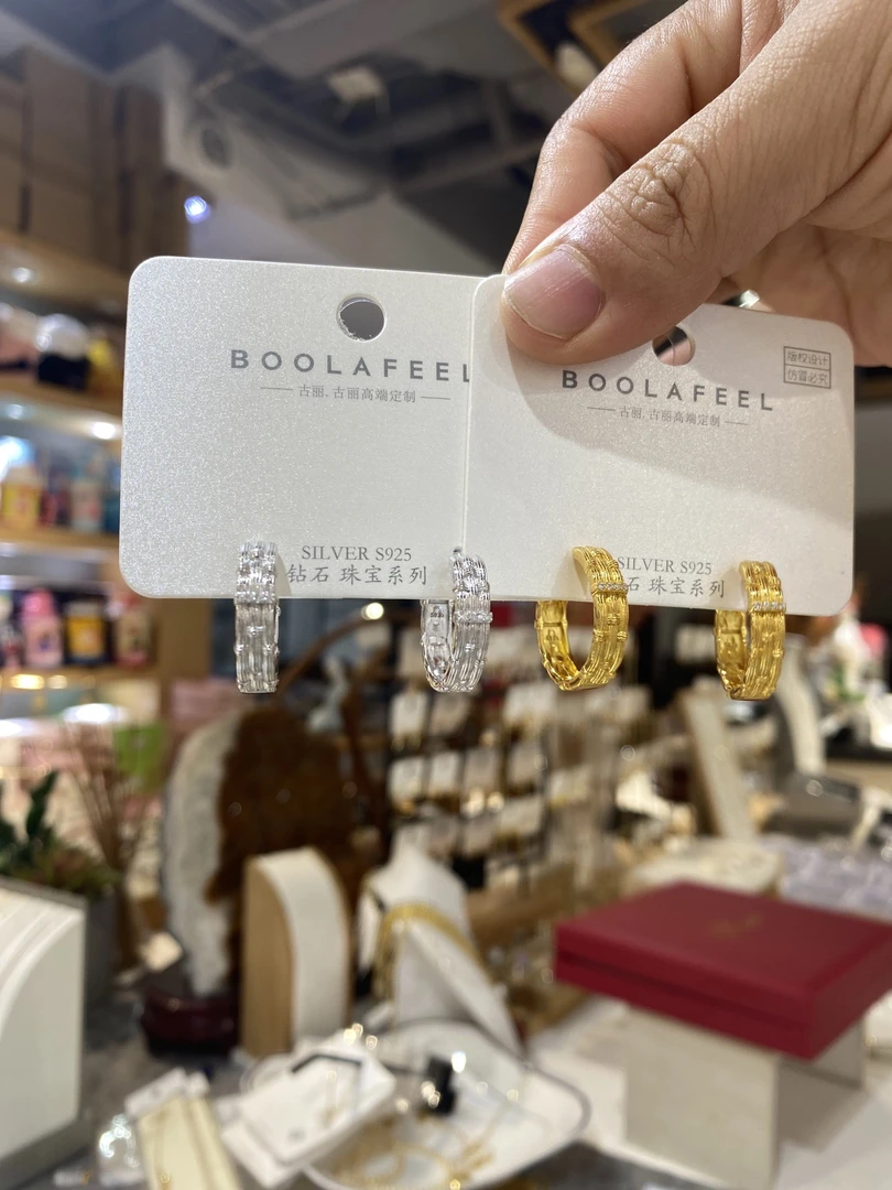 925银耳饰 01960 高端定制古丽品牌新款s925纯银耳扣小耳圈