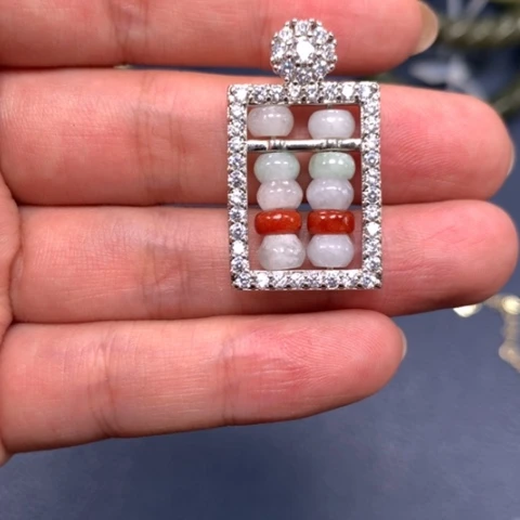 【闪购商品】翡翠手镯未镶嵌朝***?