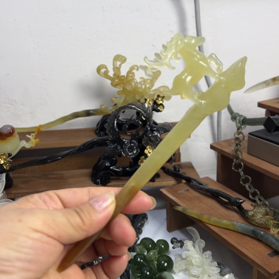 用***2蛇纹石玉未镶嵌发饰