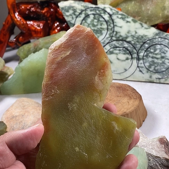 蛇纹石玉合金珠宝奇石