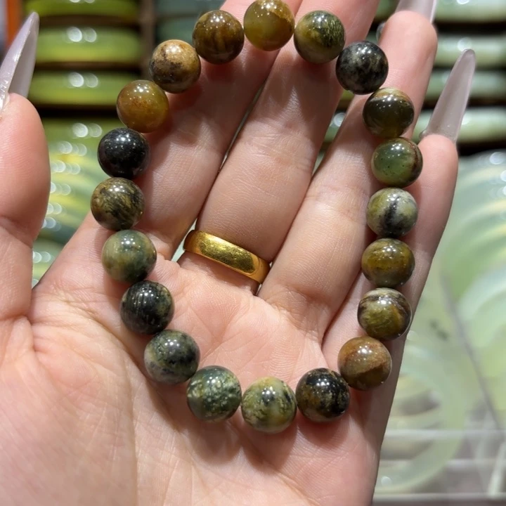 未镶嵌岫玉手镯天然