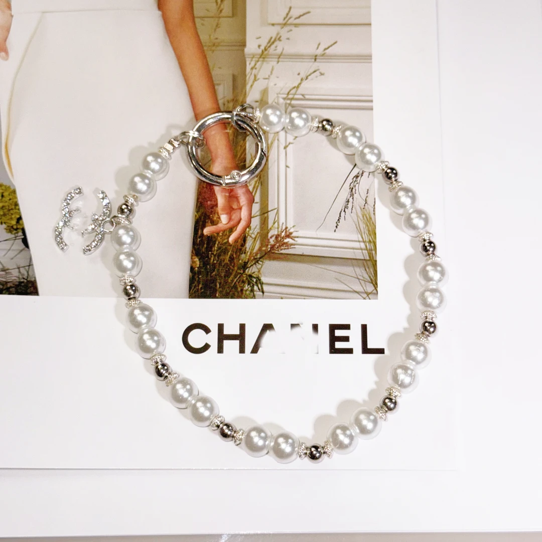 【小香风珍珠链】Uomi手机链适用于苹果安卓