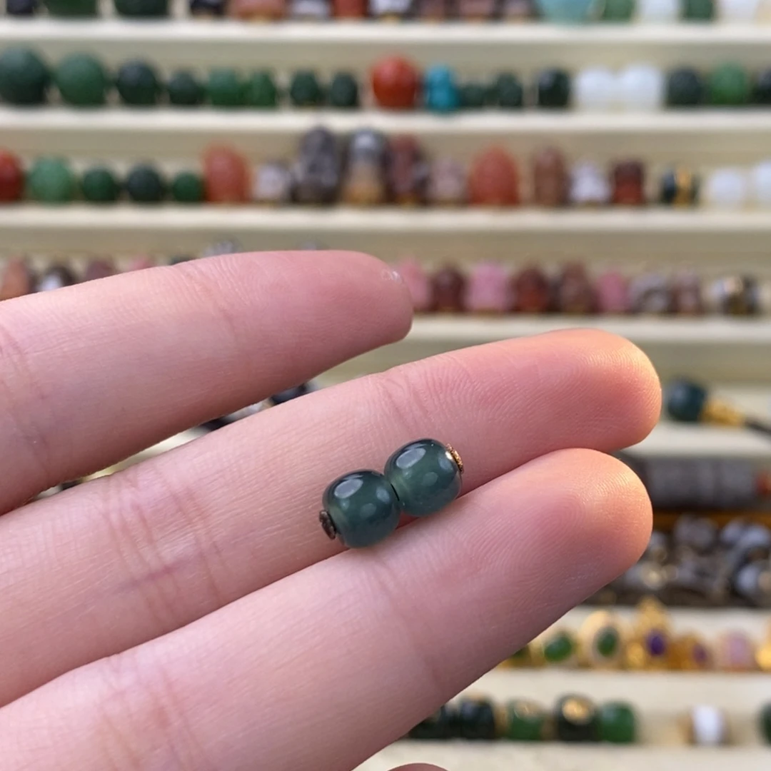 翡翠未镶嵌颈饰对珠