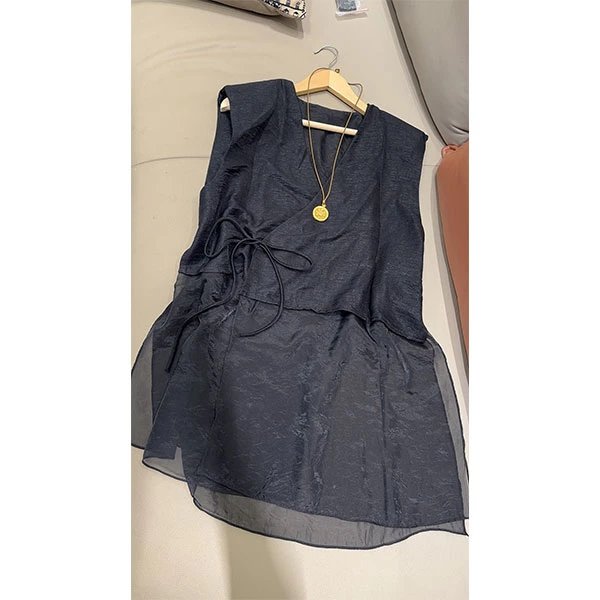 夏款V领无袖系带拼纱设计时尚款套装 025