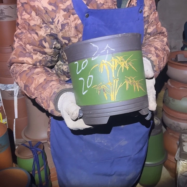 紫砂花盆紫砂花盆和小