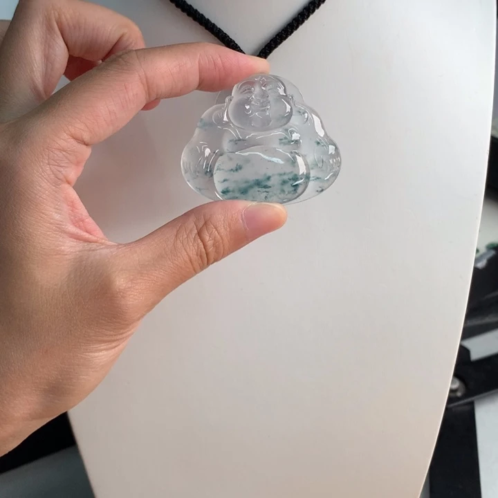 颈饰未镶嵌翡翠…..
