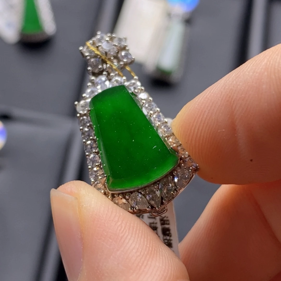 颈饰银S925镶嵌翡翠8号