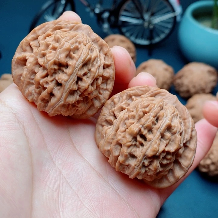 文玩核桃把件四座楼42全品