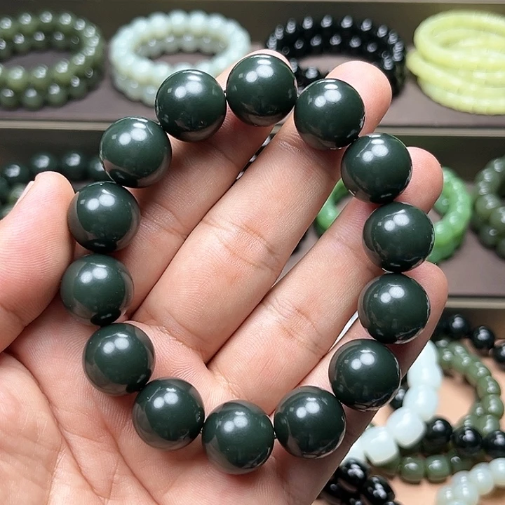 【闪购商品】未镶嵌手链和田玉（糖玉）艾***德