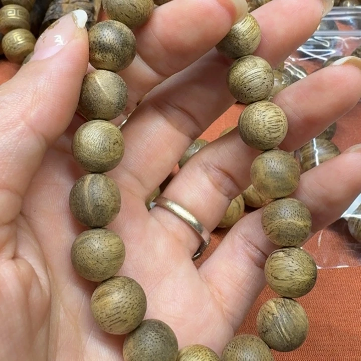 大叶紫檀（黑酸枝木类）